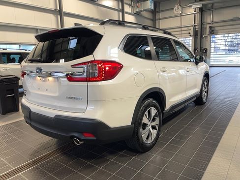 Used 2024 Subaru Ascent Premium w/ Convenience Package image 18