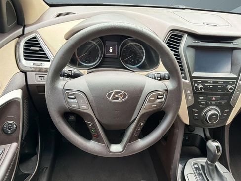 Used 2017 Hyundai Santa Fe Sport FWD image 24