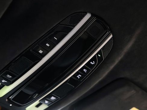 Used 2023 Porsche Cayenne Turbo GT image 39