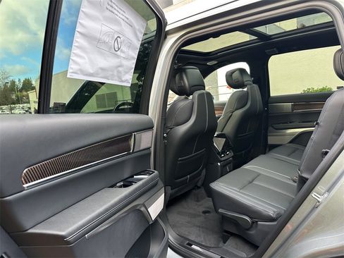 New 2026 Cadillac Vistiq Sport image 16