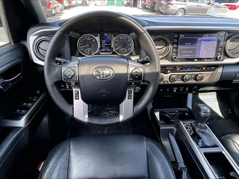 Used 2023 Toyota Tacoma Limited AWD/4WD image 6