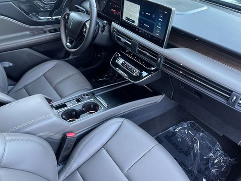 New 2025 Lincoln Corsair Grand Touring w/ Jet Appearance Package image 13