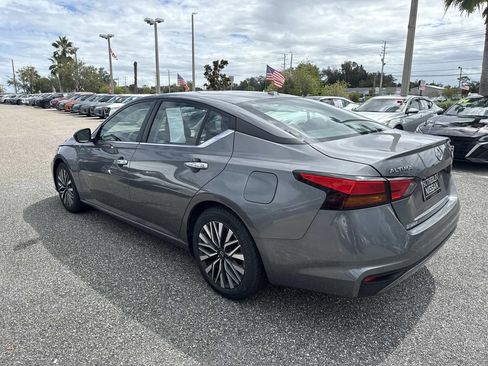 Certified 2024 Nissan Altima 2.5 SV image 6