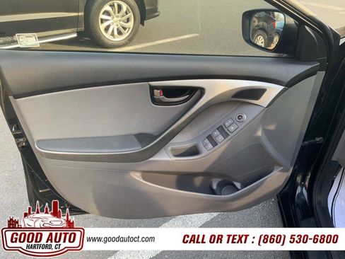 Used 2012 Hyundai Elantra Limited image 6