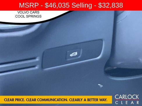 Used 2025 Volvo XC40 B5 Core w/ Protection Package Premier image 27
