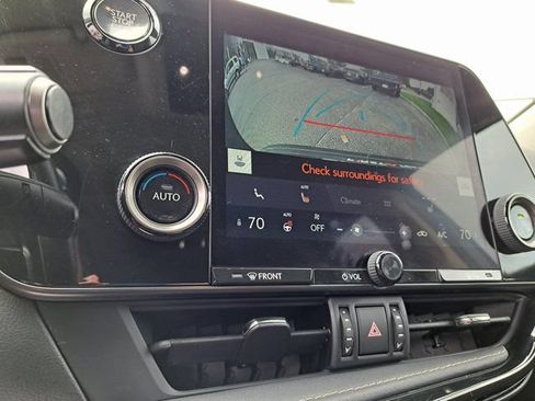 Used 2025 Lexus NX 250 FWD w/ Cold Area Package image 17
