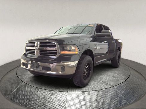 Used 2017 RAM 1500 Big Horn AWD/4WD image 3