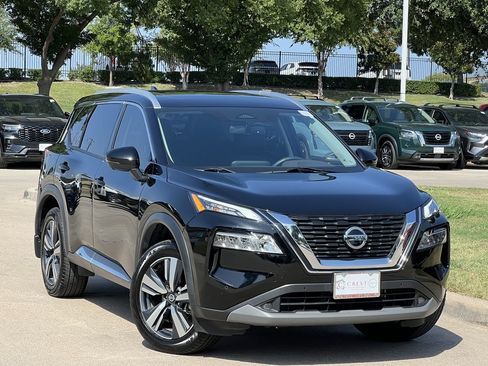 Used 2021 Nissan Rogue SL w/ Premium Package FWD image 2