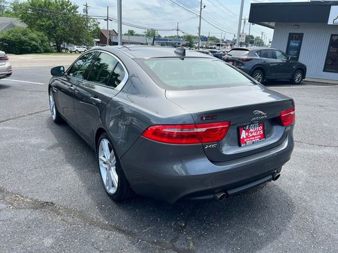 Used 2018 Jaguar XE Premium AWD/4WD image 8