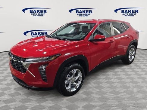 New 2026 Chevrolet Trax LS w/ LS Convenience Package FWD image 7