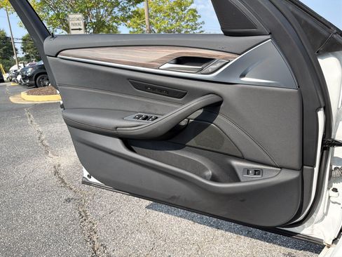 Certified 2023 BMW 530i w/ Convenience Package RWD image 14