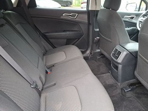 Used 2024 Kia Sportage LX FWD image 15