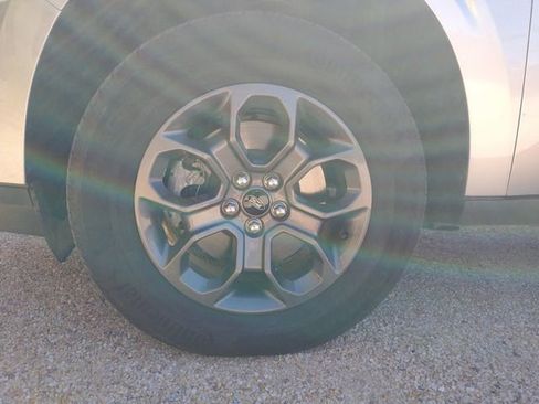 Used 2023 Ford Maverick XLT image 35