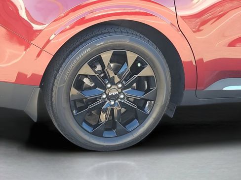 Used 2023 Kia Carnival SX Prestige image 10