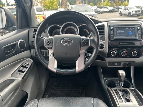 Used 2015 Toyota Tacoma 4x4 Double Cab w/ SR5 Package image 7