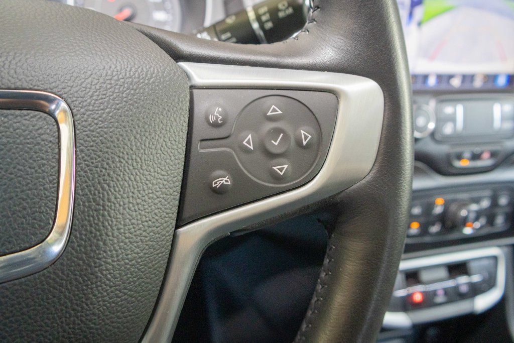 Used 2022 GMC Terrain SLT w/ Tech Package AWD/4WD image 21