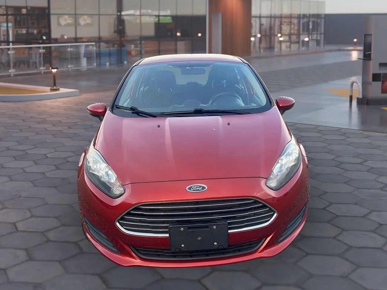 Used 2018 Ford Fiesta SE FWD image 19