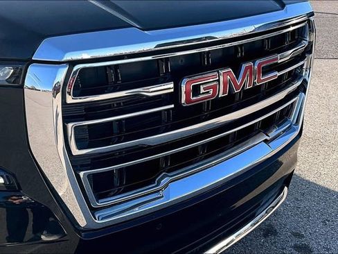 Used 2023 GMC Yukon XL SLT image 29