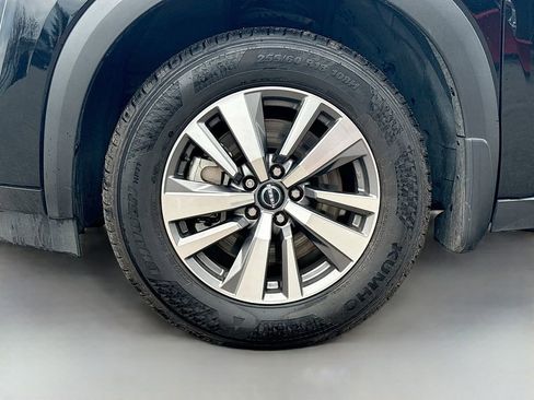 Used 2023 Nissan Pathfinder SL w/ Lighting Package (N92) AWD/4WD image 32