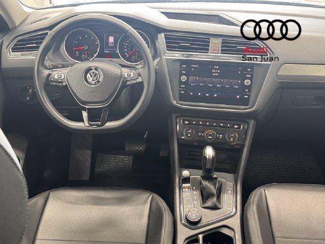 Used 2020 Volkswagen Tiguan SE AWD/4WD image 27