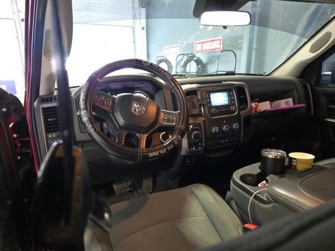 Used 2018 RAM 1500 Express image 7