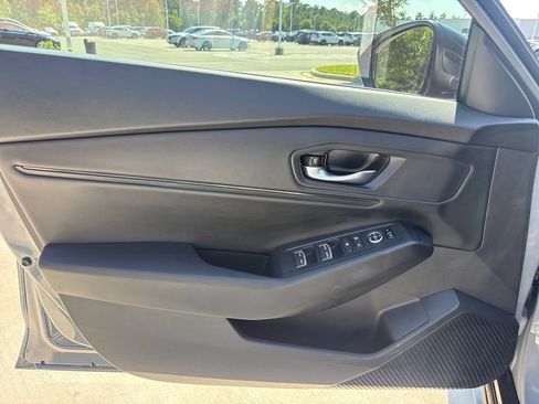 Used 2025 Honda Accord SE image 13