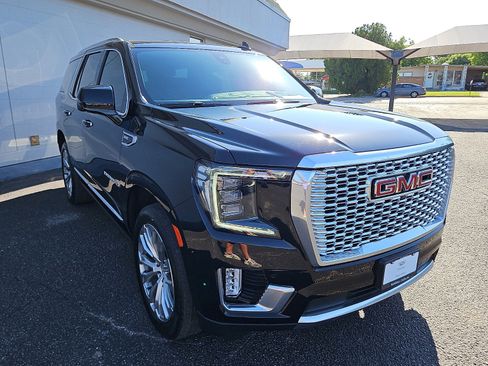 Used 2022 GMC Yukon Denali AWD/4WD image 4