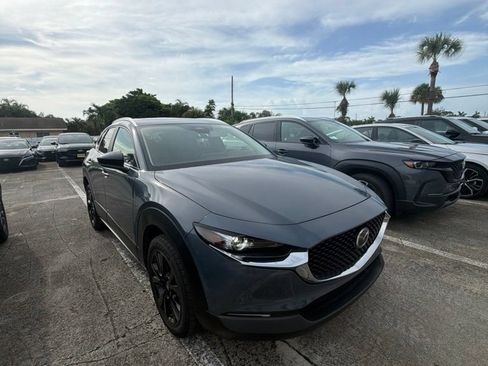Used 2025 MAZDA CX-30 AWD 2.5 S w/ Preferred Package image 3