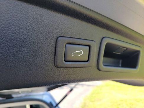 Used 2018 Subaru Forester 2.5i Limited w/ Popular Package #3B AWD/4WD image 9