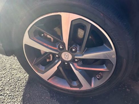 Used 2018 Hyundai Kona Limited image 23