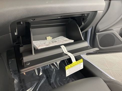 New 2025 Nissan Altima 2.5 SR w/ SR Premium Package image 40