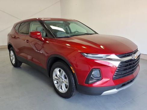 Used 2022 Chevrolet Blazer LT FWD image 1