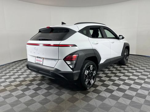 Used 2025 Hyundai Kona SEL AWD/4WD image 5