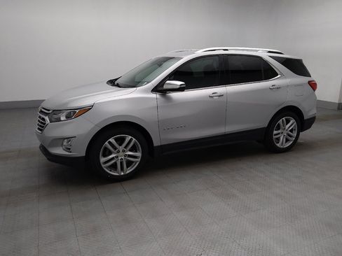 Used 2019 Chevrolet Equinox Premier FWD image 2