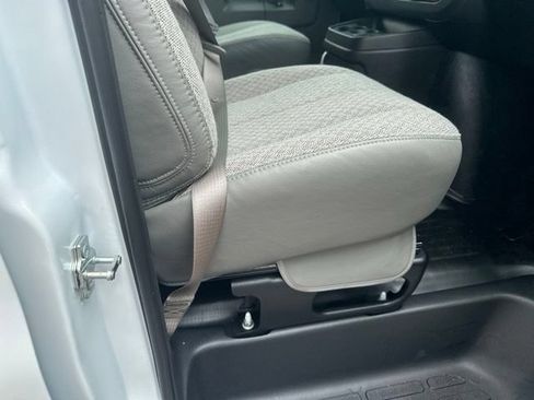 New 2026 Chevrolet Express 2500 w/ Communications Package RWD image 29