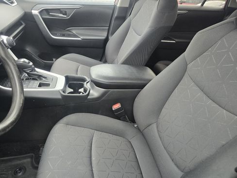 Certified 2019 Toyota RAV4 XLE AWD/4WD image 23