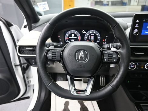 Used 2025 Acura ADX A-Spec image 15