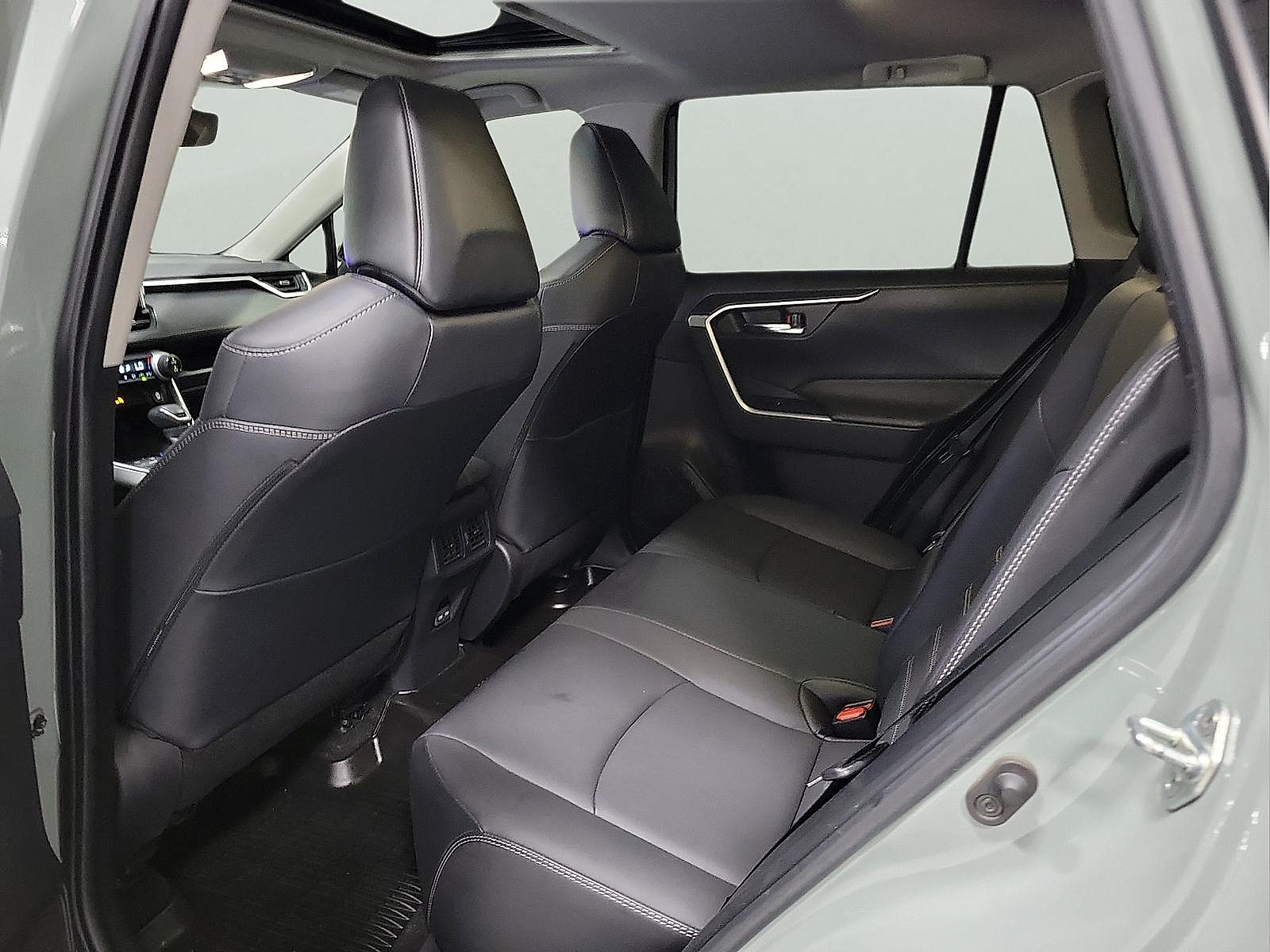 Certified 2023 Toyota RAV4 XLE Premium FWD image 8