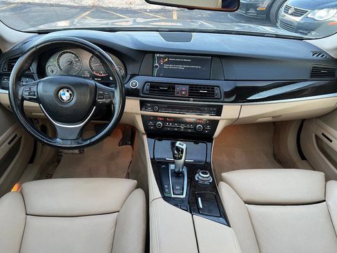 Used 2011 BMW 535i xDrive Sedan image 31
