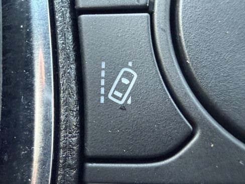 Used 2021 Toyota Avalon XSE image 41