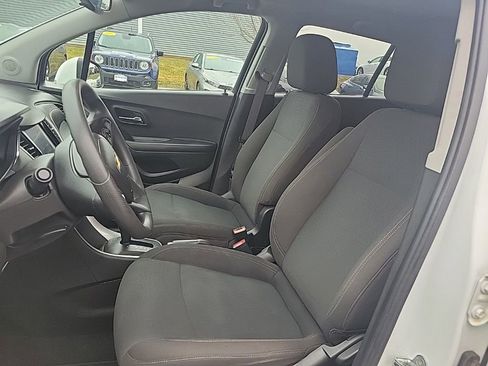 Used 2022 Chevrolet Trax LS w/ Tint and Cruise Package image 14