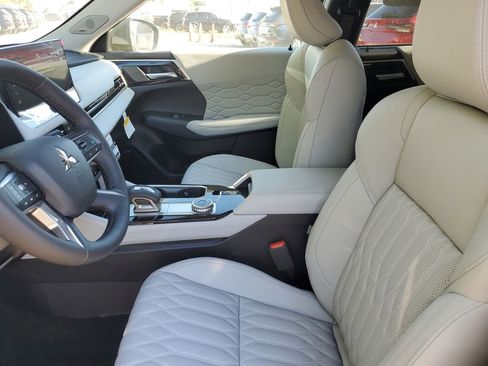 New 2026 Mitsubishi Outlander SEL FWD image 13