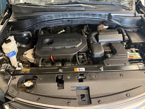 Used 2017 Hyundai Santa Fe Sport AWD/4WD image 21