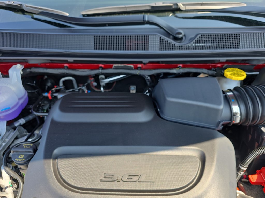 New 2027 Chrysler Pacifica Select AWD/4WD image 25