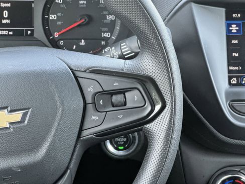 Used 2023 Chevrolet TrailBlazer LT FWD image 21