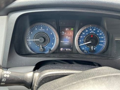 Used 2020 Toyota Sienna XLE w/ XLE Navigation Package AWD/4WD image 4