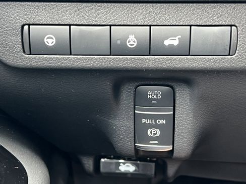 Certified 2025 Nissan Murano SL image 17