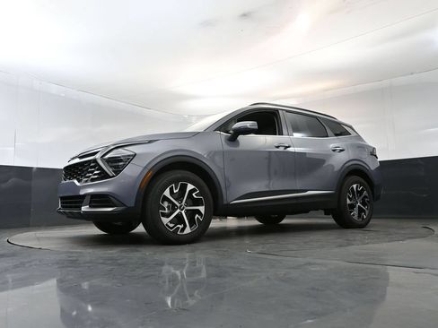 Used 2025 Kia Sportage EX w/ Premium Package AWD/4WD image 20