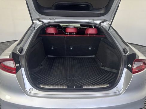 Used 2018 Kia Stinger GT1 AWD/4WD image 25