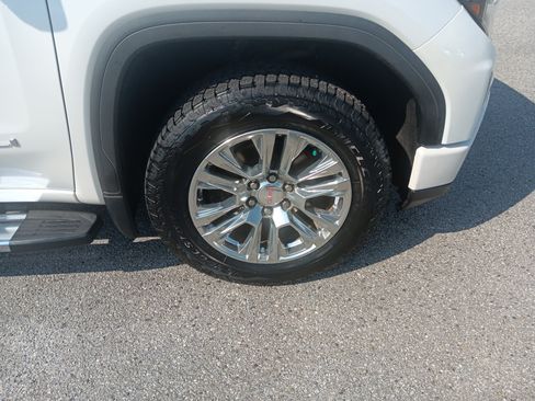 Used 2022 GMC Sierra 1500 Denali AWD/4WD image 8